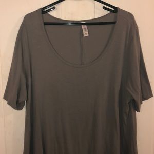 Lularoe 2XL Gray Perfect Tee